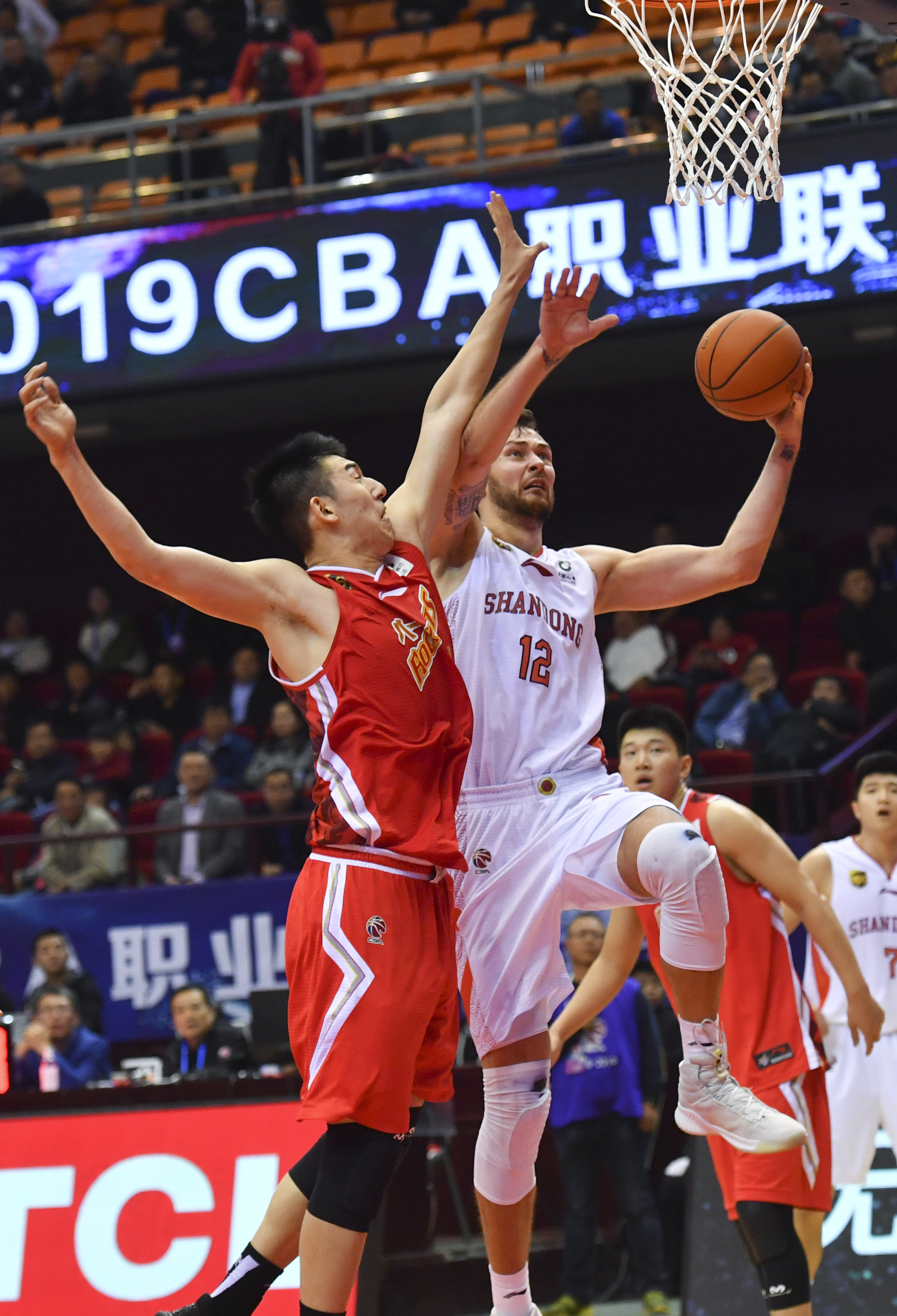 程变化而影 程变化而影