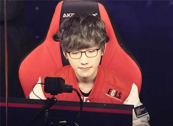 了中国羽毛 了中国羽毛