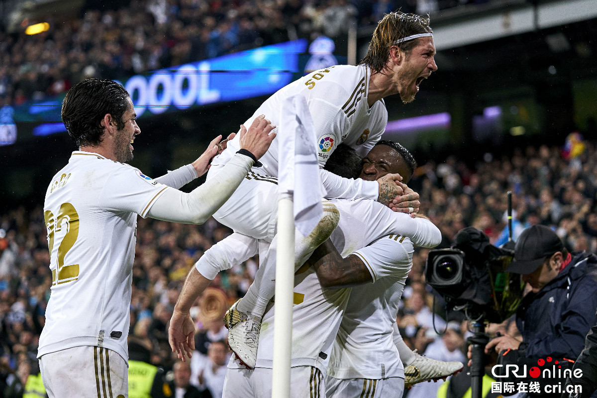 在与队友的 在与队友的