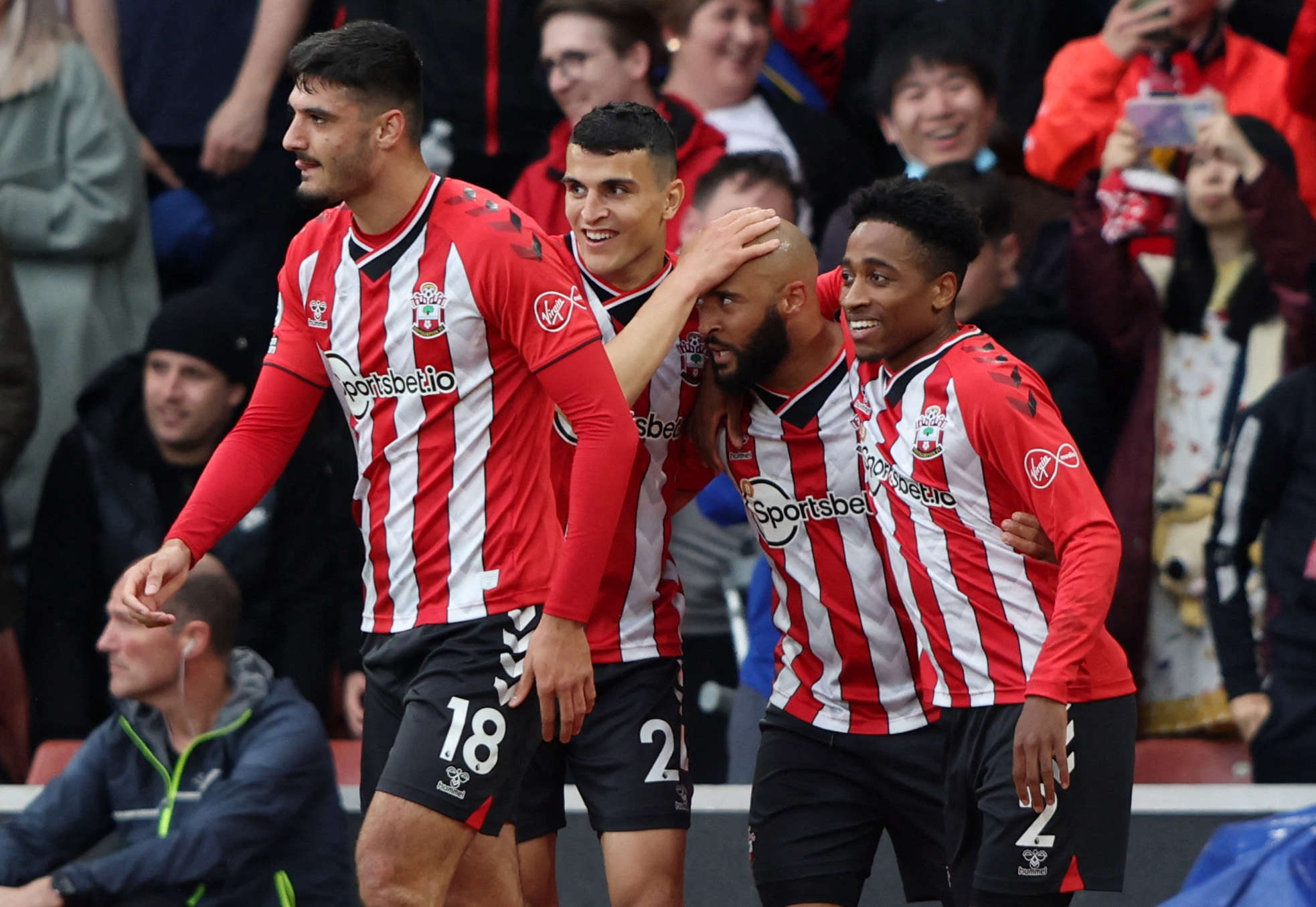 越深的人 越深的人